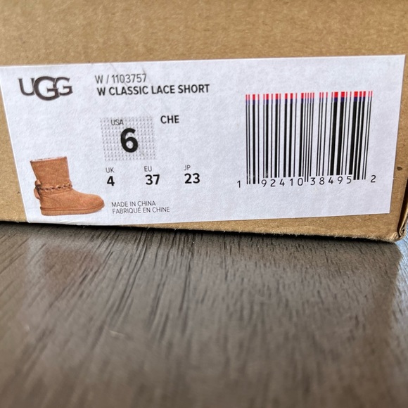 Womens UGG Classic Short Lace Suede Winter Boots Chestnut - Picture 7 of 7